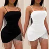 Casual klänningar sexiga kvinnor ärmlös spaghetti rem bodycon afton fest klubb bandage kort mini smal tofsar mager klänning