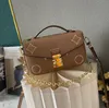 Bolso de cuerpo cruzado de diseñador LVVV de alta calidad Metis East West Handsel Lvse Bolsos de cuero LVSE Mujeres Luxurys Woman Totes 76867