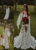 Vintage Crochet Lace Boho Vestidos de noiva com manga longa 2021 fora do ombro da zona rural boêmia Hippie Hippie Bride Vestres Robe5443811