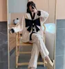 Hemkläder Vinterpyjamas Set Casual Sleepwear Flanell Lounge Wear Women Nightwear 2st Shirtpants V-Neck Pyjamas kläder med Bow