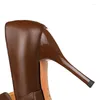 Dress Shoes 2024 Dames Spring 10 cm Brownthin High Heel Pumps Pointed Teen Black Party Formele luxe trendy dames