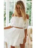 Sommer zweiteiliger Set Bohemian Casual Beach Röcke 2pcs Sets Spitze von Schulterernte und kurzer Faltenrock 240402