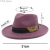 Chapeaux à bord large seau Fedora Hat Mens Femens Casual Retro Belt Jazz Style British Derby Trilby Fedoras YQ240407