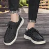 Chaussures décontractées Tissu noir masculin 2024 Style Lazy Personnes Slip on Slater-on Slater Low Low Top Boardshoes