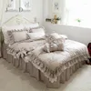 Set di biancheria da letto Top Luxury European Khaki Set piumino con volant Copertura elegante foglio di letti per letto per arredamento per matrimoni
