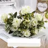 장식용 꽃 카페 인공 실크 흰색 장미 꽃다발 식당 장식 장식 시뮬레이션 롤 에지 장미 가짜 꽃 공장