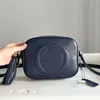 10a kvalitet crossbody väska kvinnor designer axel kamera väskor mjukt äkta läder 308364 messenger handväska tofs hängande dekoration lady handväska smink väska