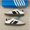 Designer Bold Platform Casual Shoes Men Sneakers Niski górny czarny blask wegańska biała guma sambtrainers 36-44