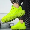 Casual Shoes 2024 Spring Men's fluorescerande Green Running Sports Trend Harts Sole Dad