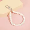 Keychains Lanyards Vintage Pearl Keychain Womens Llavero Bag Ryggsäck Decoration Cadena Lace Strap Charm Q240403