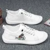 Scarpe casual estate sneaker maschili da maschere versione piatta rapida della tendenza in tela pigra