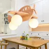 Ljuskronor träflygplan ljuskrona för barn barn pojke sovrum ledande hängande pendlampan barns flygplan hängsling