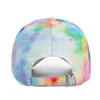 Capes à balle Nouvelle mode pour femmes Tie Dye Hat Multi couleur Baseball imprimé irrégulier Vêtements de rue extérieurs Summer Q240403