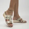 Hausschuhe Fashion Summer Women Wedge Heel Mittlerer Slip auf offener Zeh