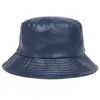 Breites Krempeln Hats Bucket 2023 Neuer Fischerhut künstliche Leder PU Solid Color Herren und Damen Mode Panama Q240403