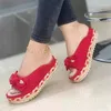 Sandali donne pannelli da bowknot cinghie intrecciate intrecciate esterni spessi pantaloncini casual aperta scarpe pianeggiatori a paglia femmina intrecciata morbida