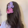 女性のためのオーキッドヘアクリップ