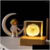 Oggetti decorativi Figurine a sfera rotonda Night Lampada Flower Crystal Light With Woodern Base Office Decorazioni per la casa per uomini Domani bambini DHG6K