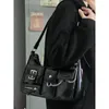 TOTES Women's Leisure Under Emfer Lüks Lüks Tek Omuz Crossbody Çanta Küçük Hong Kong Tarzı Motosiklet Zinciri Cep Postman