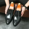 Casual Shoes 2024 Leather Men Loafers Fashion Nightclub Party Men's Luxury Band pekade tåklänning mångsidig