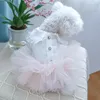 小さな犬のためのレースウェディングペットドレスピンクの白いパーティーガールベストシャツ猫子犬の動物服
