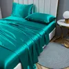 Wysokiej klasy Rayon Queen Bed Arkusz Luksusowy satynowy king size Arkusze łóżka 4 układy Upsałne podwójne prześcieradła i poduszki 240418