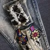 Mäns jeansbyxor river mens jeans broderade mens jeans med hål trasiga sprickor vintage lyxklipp plus storlek billig gothicl2403