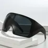 Óculos de sol envoltórios futuristas em torno de lentes curvas de grandes dimensões de 2000 Y2K UV400 Protection Sun Glasses For Mulheres