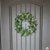 Fiori decorativi bacche bianche ghirlanda eucalipto artificiale per le foglie verdi della porta d'ingresso festeggiate feste