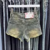 Girl piccante in stile americano in denim shorts in denim femminile 2023 Summer Nuovo design Pantaloni caldi ad alta vita