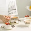 Xícaras picadas de estilo europeu restaurando antigo porcelana de café copo de prato de prato britânico phnom phenh penh tonim twitter tea de chá ecológico