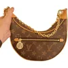 Sac en boucle supérieur sacs Croissants Sauveau Hobo Designer Purse M81098 Cosmetic Half-Moon Baguette Underarm Handsbag Handsbody Metal Chain Collection Small Wallet