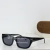 Gafas de sol de letra clásica Men Fashion Designer Black Plástica Negro Marco cuadrado Gasas de sol al aire libre Mujeres Versátiles de pareja Estilo