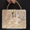 Sac de soirée en cristal en hauteur femelle Feme Hollow Out Metal Flowe Flower Diamond Mandbag Box Fashion Chic épaule crossbody 240408