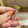 Anneaux Elegant Lady 5CT Lab Topaz Diamond Ring 925 Sterling Sier Party Band for Women Bridal Engagement Bijoux Gift Drop Lipt Otbw7