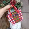 Fashion da donna Nuova borsa intrecciata Small Borse quadra Plastic Basket Piccotto cesto colorato foto portatile con sacca per la spesa da spiaggia ID Stylisheendibags