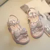 Slipper Girls Sandals 2023 Neue Sommerprinzessin Strauchsteine für große Kinder Mode offene koreanische Kinder Kids Non-Slip Beach Schuhe PU 2448