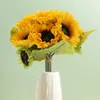 Kwiaty dekoracyjne Dekor w biurze bukiety ślubne panna młoda romantyczny kwiat sztuczny druhna akcesoria ślubne jedwabne zapasy słonecznika