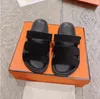 Sliders de designer de sandália chypres chinelos de sandálias planas praia bezerro de pele de pele de pele chinelos de camurça natural marrom preto para homens homens casuais sapatos