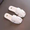 Slipper slippers meisje jongen zomer sandalen platte schoenen slippers slippers kinderen niet-slip schattige mode kinderglijbanen flip flops 240408