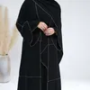 Loriya Source Fabricant Vêtements musulmans traditionnels 3pcs Abaya Set Couleur solide avec différentes robes pour femmes de bord