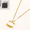 Diamond Letter Pendants Designer Necklace High-class Steel Seal Brand Necklaces Pearl Chains Choker Jewelry Men Womens Wedding Party Gifts with Box