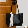 Бережковая модная сумка для плеча большая емкость кожаная кожа подростка повседневная ретро -мессенджер сексуально