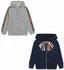Barn Designe Sweatshirts Baby Clothing Outwear Hoodies Boys039 Girls Plaid British Cotton Warm Autumn and Winter Zipper Childre5918767