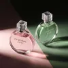 Kleinstadt Yi Duftpulver trifft langlebige Eau de Toilette Vieam Top Grade Frauen Parfüm