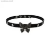 Hangende kettingen Gothic Pu lederen choker nercklace voor vrouwen vintage metalen vlinder sleutelbeen ketting kraag punk rock sieraden240408