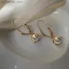 チャームXiauoke New Fashion Womens Vintage Pearl Imitation Pendant Earrings Modern Womens Earrings Trend Jewelry240408