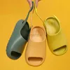 Slipper Children Slippers Summer Eva Толстая подошва с твердым цветом детские мягкие не скользящие пляжные туфли мальчики девочки слайды для ванной комнаты 240408