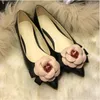 Brand Camellia Flower Sapatos Mulheres Colo