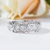 Pierścienie klastra lśniący U S925 Srebrne pełne klejnoty skrzyżowane pierścień dla kobiet dobrze biżuterii